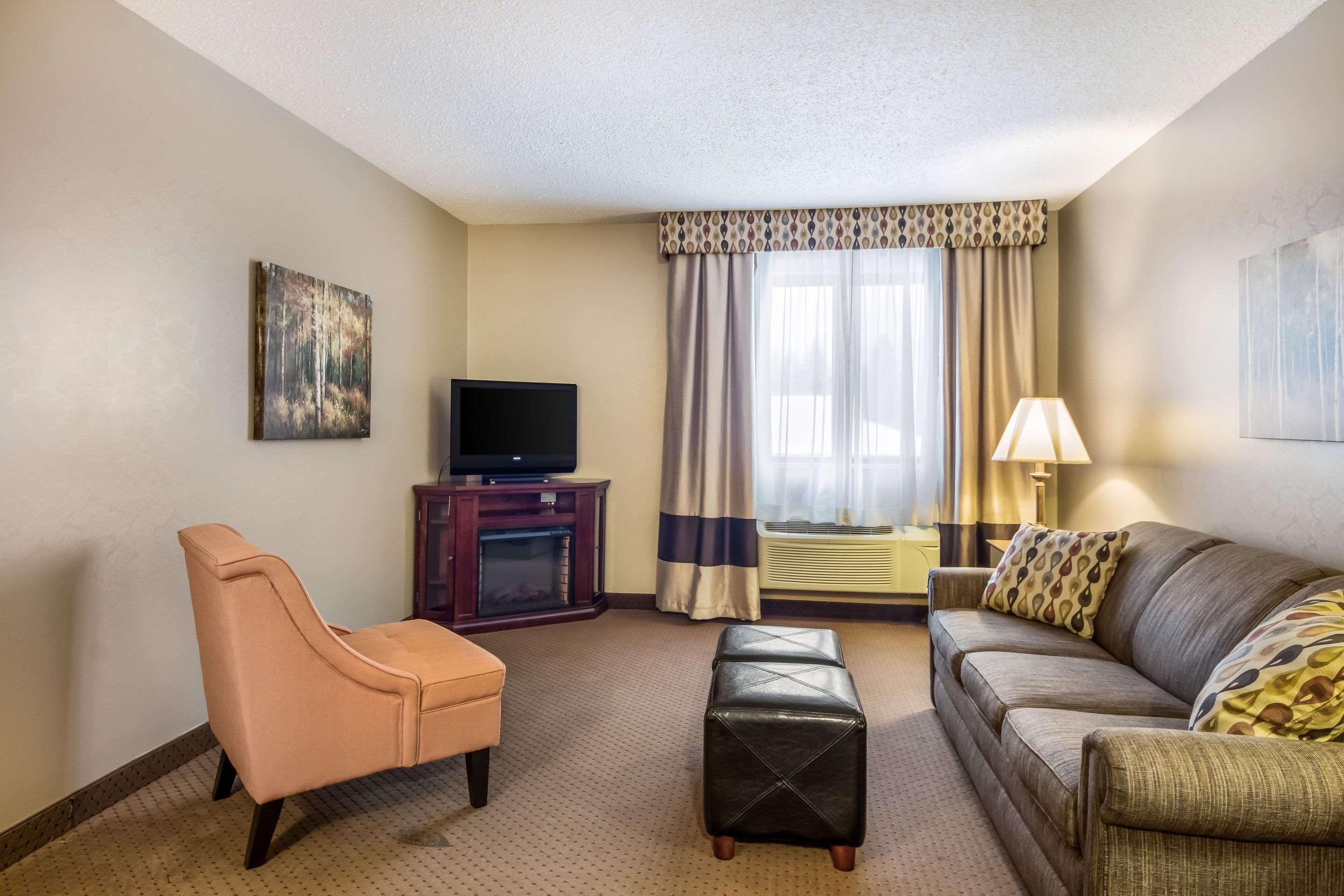 Quality Inn & Suites Newberry Extérieur photo